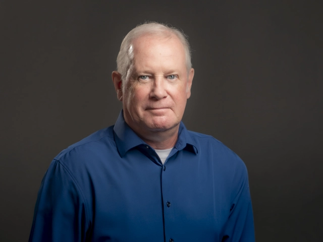 david-roberts-headshot